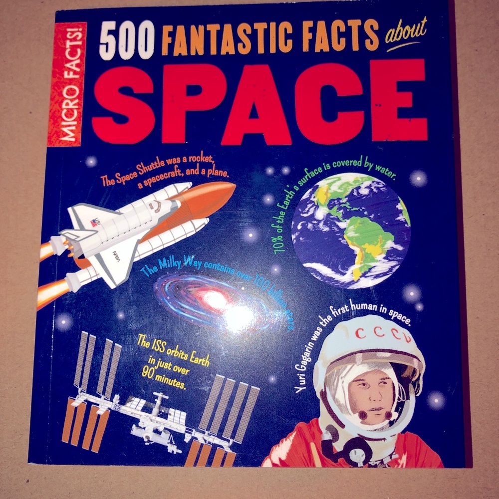 Space fantastic facts book